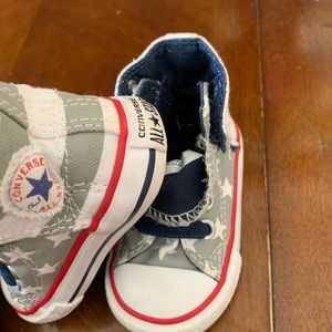 Baby walker converse